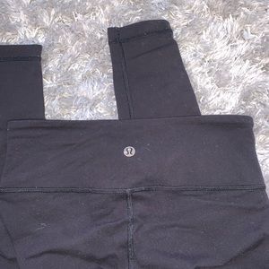Lululemon wunder unders size 4